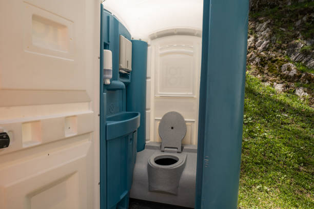 Portable Toilet Options We Offer in Bainbridge, PA